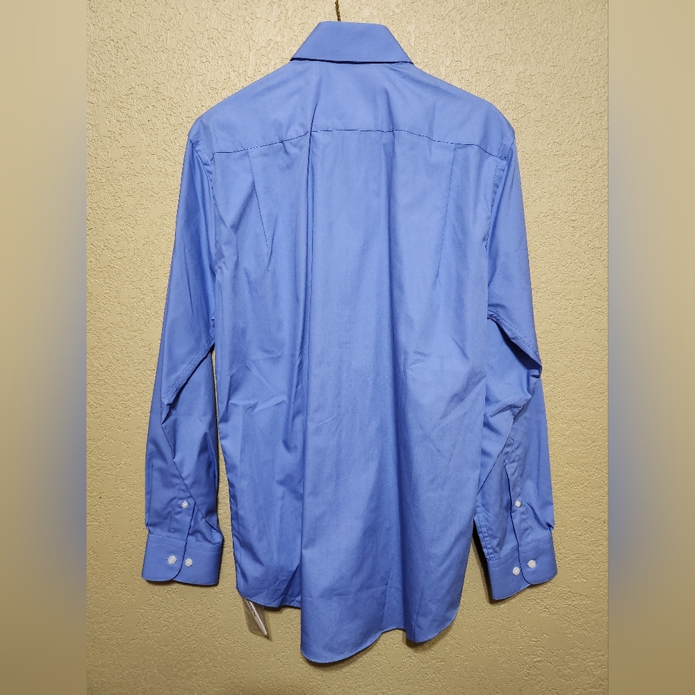Button up - Picture 2 of 3